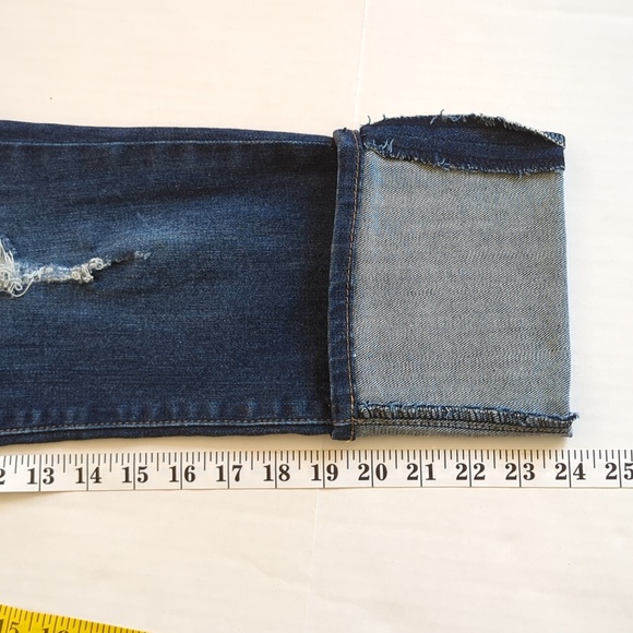 Kut from the Kloth Cameron Straight Leg Distressed Rolled Hem Jeans 4 Blue - Picture 15 of 16